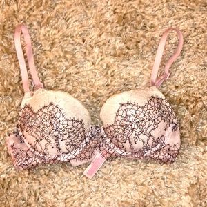 NWOT VS Lace & Rhinestone Dream Angels Demi Bra